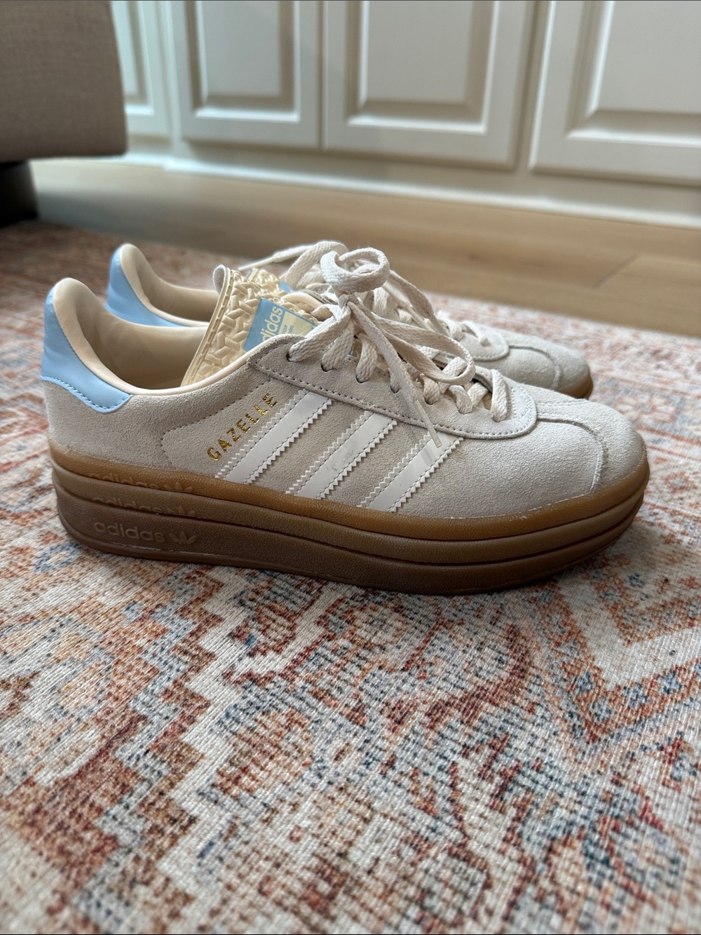 Adidas Gazelle 
Men’s size 5.5/Womens 7